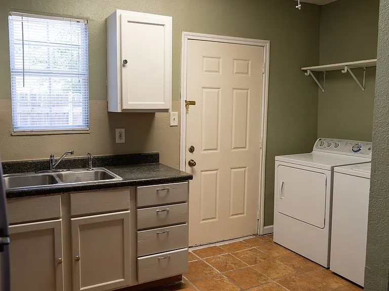 1412 Whitman Ave #2 — Photo 6