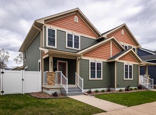 807 6th St S, La Crosse, WI 54601