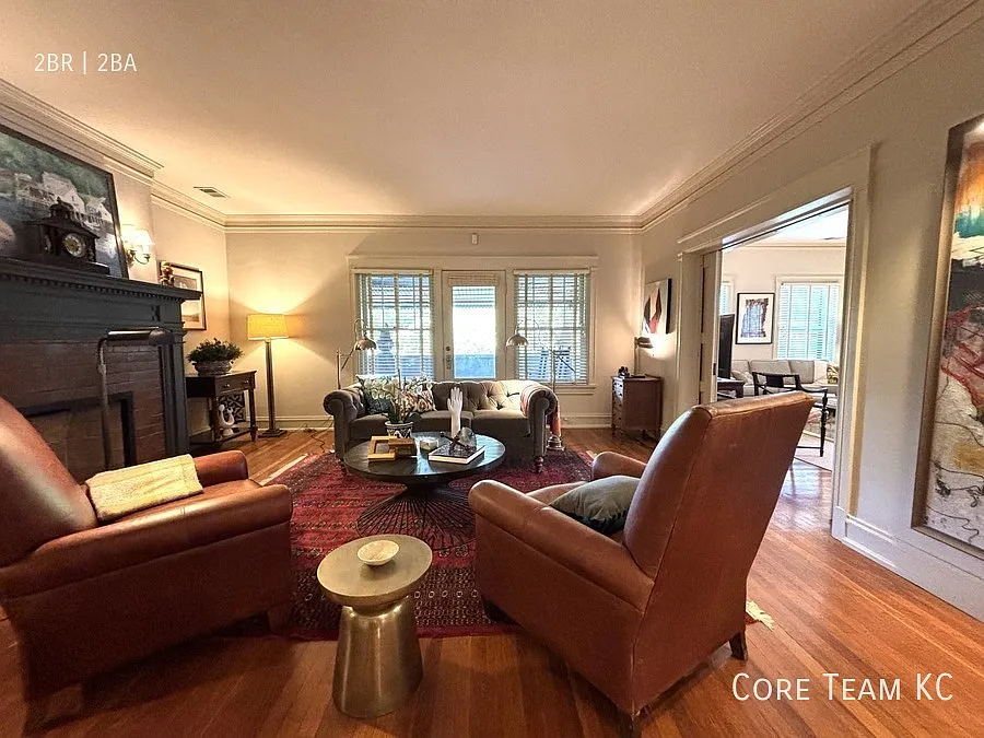 Stunning & Spacious 2 Bedroom at The Illinois! — Photo 4