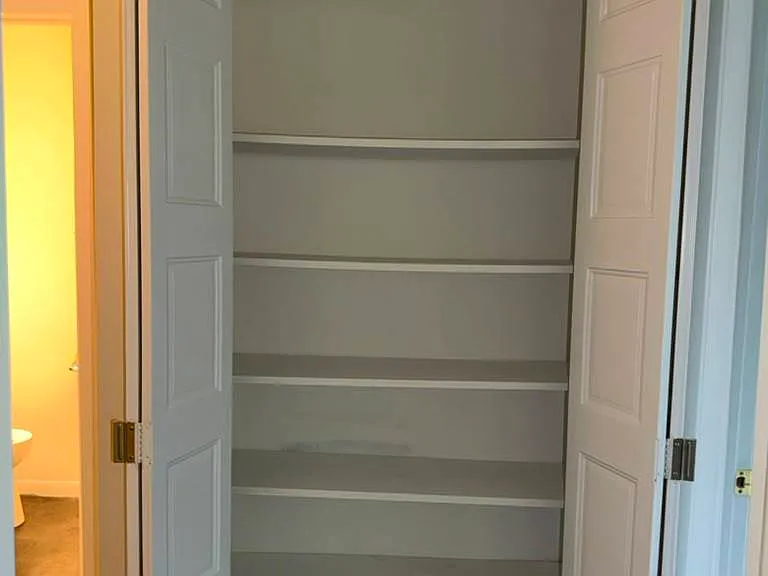 302 Creekside Dr — Photo 12