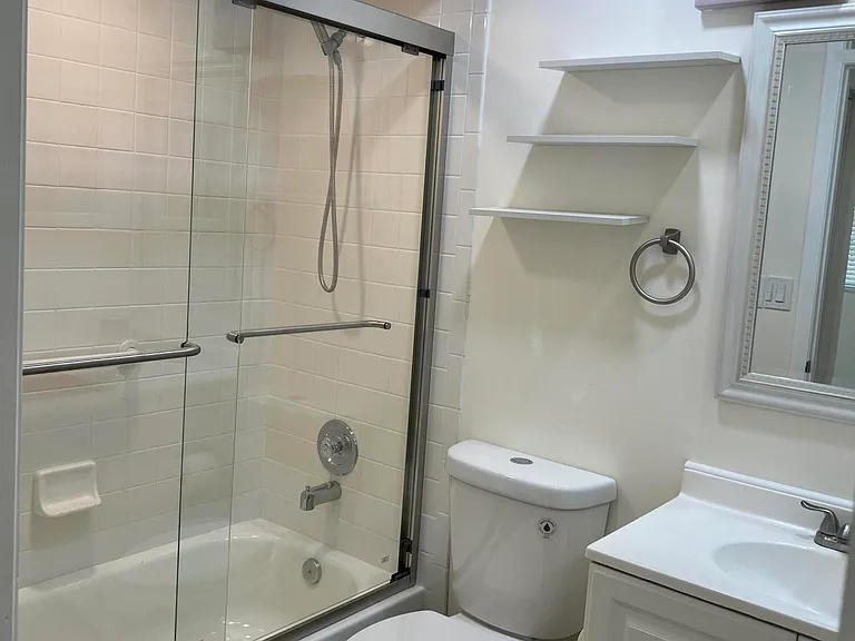 18081 SE Country Club Dr #341 — Photo 8