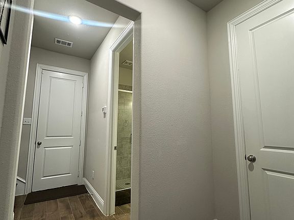 3rd image of 2452 Merriweather Ln
