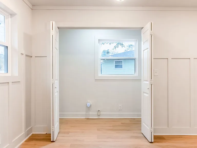 80 Menefee St — Photo 9