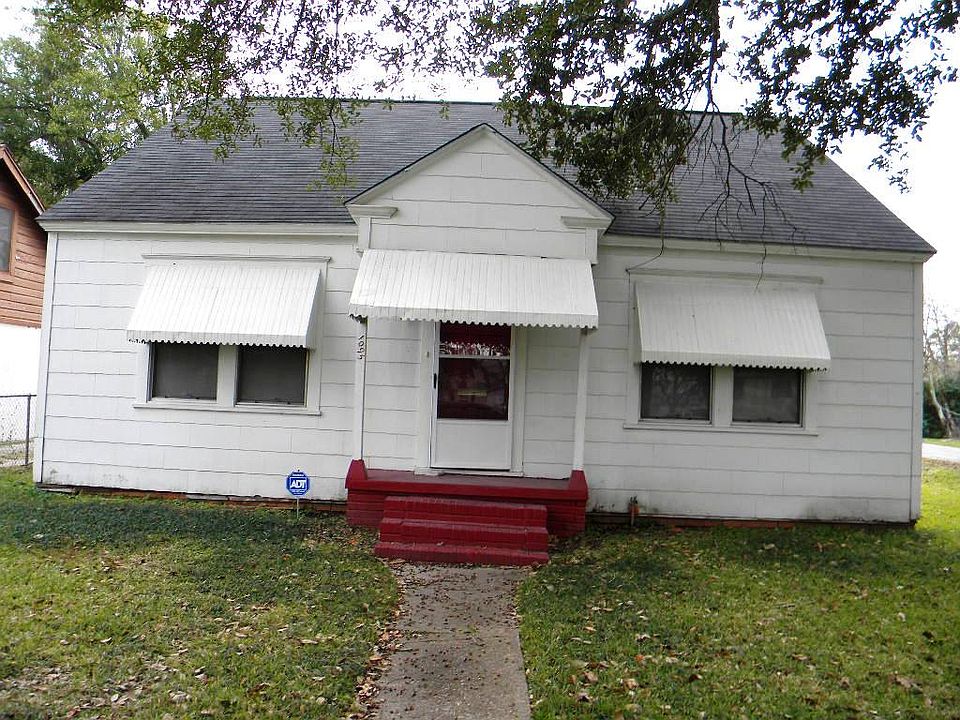 1st image of 1095 San Jacinto St