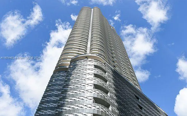 1000 Brickell Plz #2109