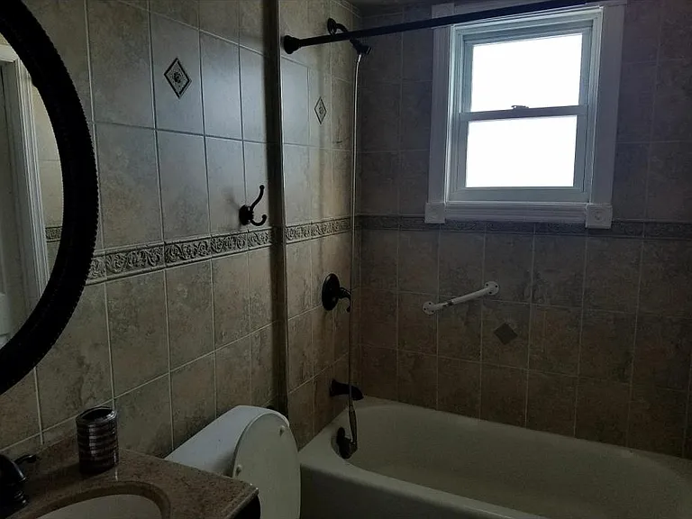 27 Ontario Ave — Photo 11