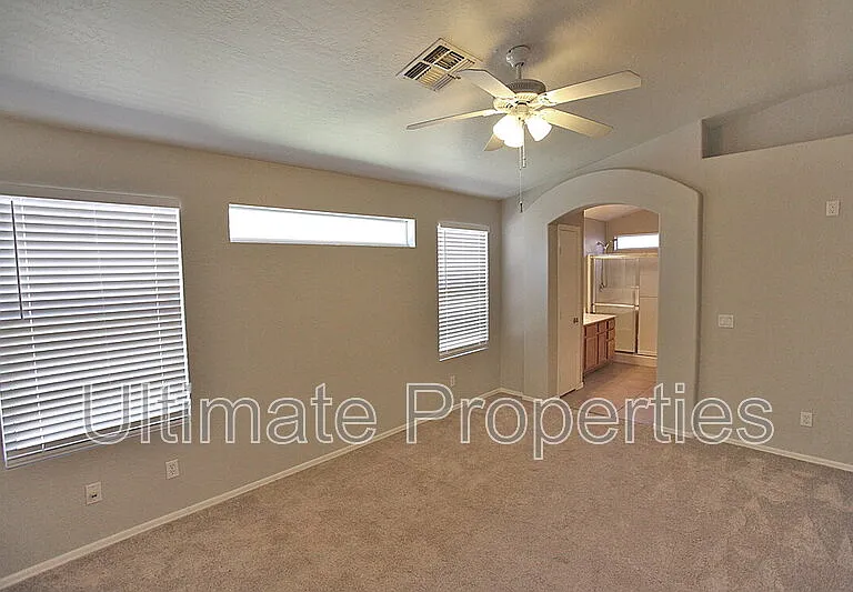 15710 N 34th St — Photo 15