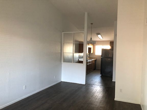 4th image of 260 W 8th Ave APT 207