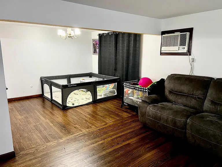 133 Washington St #1 — Photo 4