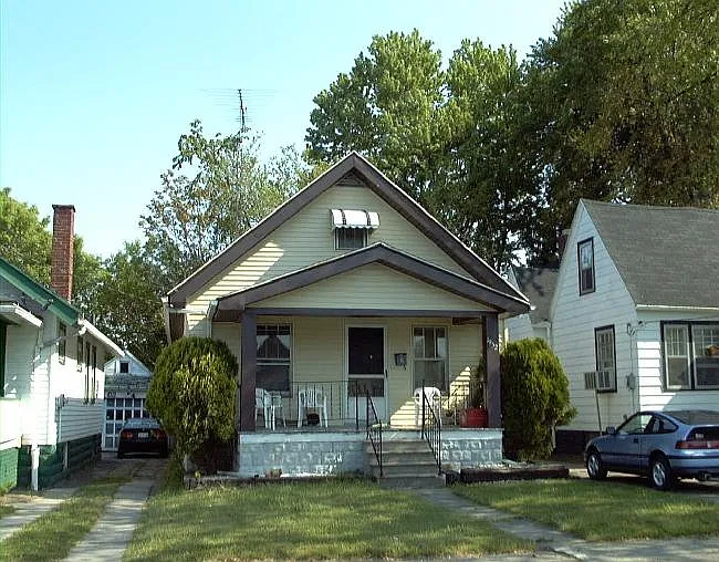 1952 Marlow Rd — Photo 1