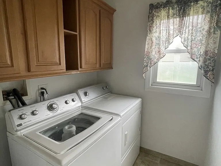 16-22 Eberlin Dr — Photo 33