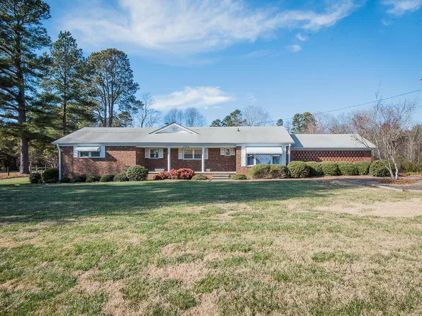 1772 Miles Chapel Rd, Mebane, NC 27302