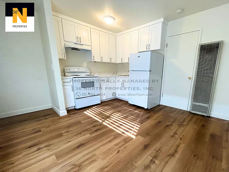 109 Prado St — Photo 1