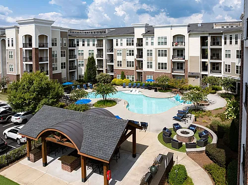 400 Belmont Photo 1