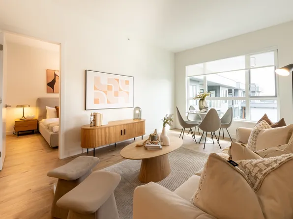3596 Malsum Dr #605, Burrard Inlet 3, BC V7G 0B5
