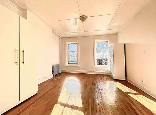 Rented by Level Group | media 2