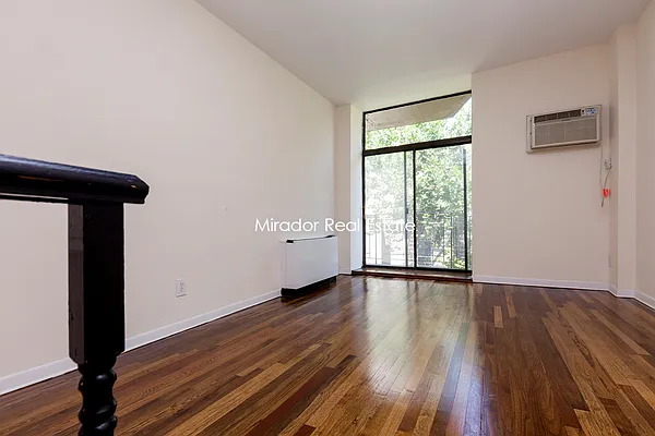 Rented by Mirador Real Estate | media 20