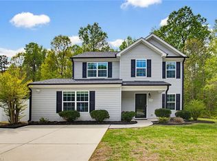 2890 Glen Hollow Rd, Greensboro, NC 27407