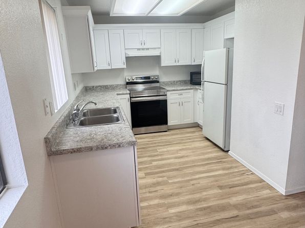 2035 S Elm St UNIT 233