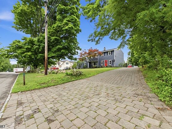 3rd image of 80 Reynolds Ave