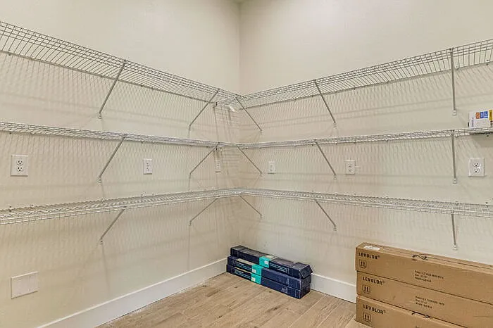 412 Elcino Dr — Photo 35