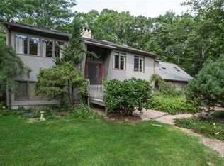 200 Howard Ave, Scituate, RI 02831