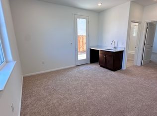 3310 Deer Oak St #2, Manteca, CA 95337