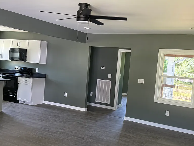3547 Reedy Creek Rd — Photo 5
