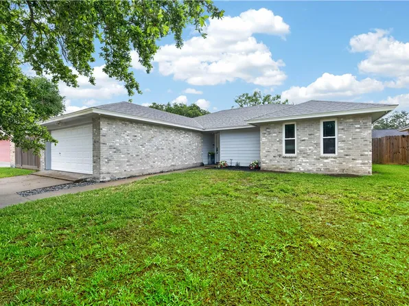 2814 Erie Dr, Corpus Christi, TX 78414