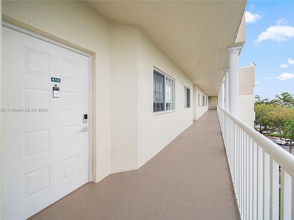 3rd image of 10710 NW 66th St APT 410