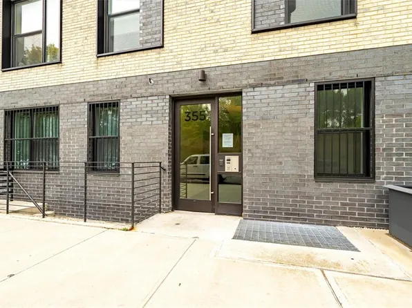 355 Bronx River Avenue image 4 of 24