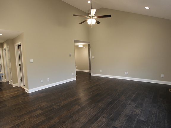 4th image of 3116 Heather Glen Dr
