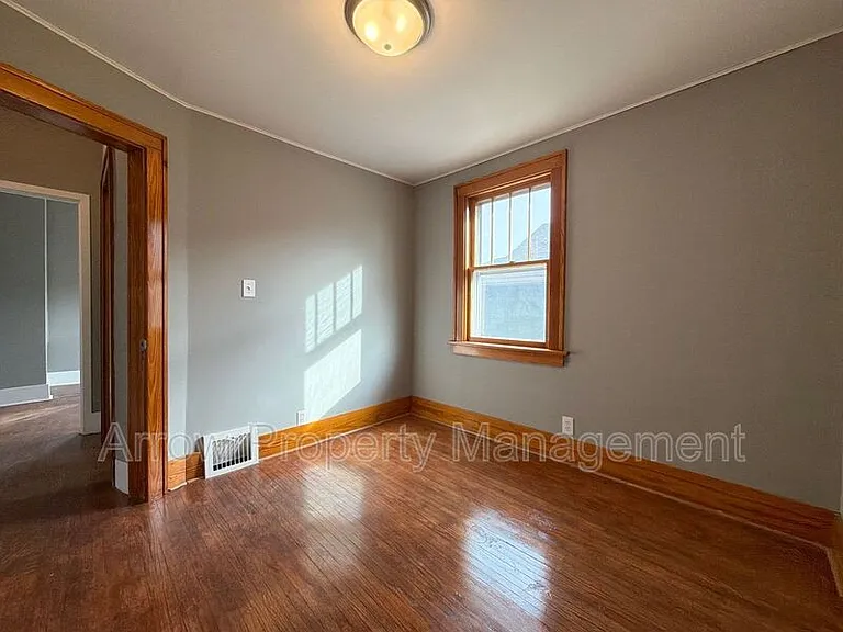 5318 Stockwell St #5318 STOCKWELL STREE — Photo 8