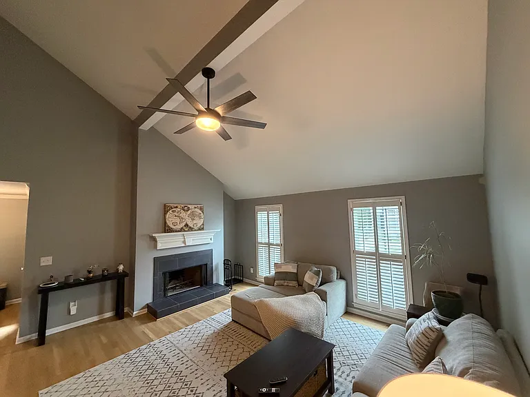 1215 Defoor Ct NW — Photo 3