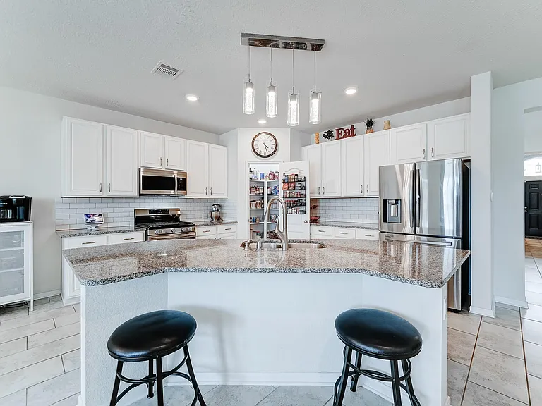 1502 Wheatley Hill Ln — Photo 5
