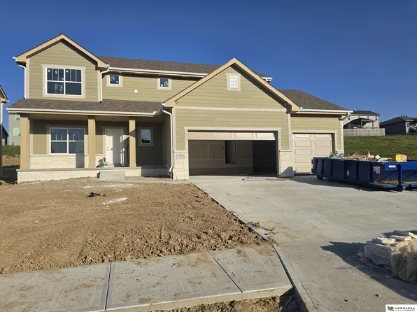 11017 N 162nd St, Bennington, NE 68007