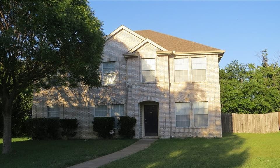 1st image of 742 Cedarwood Dr