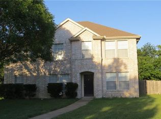742 Cedarwood Dr, Cedar Hill, TX 75104
