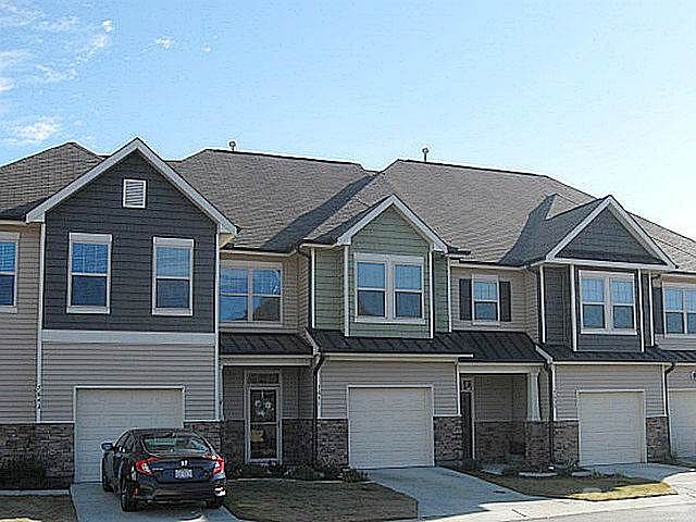 Welcome to 7641 Weathered Oak Way!