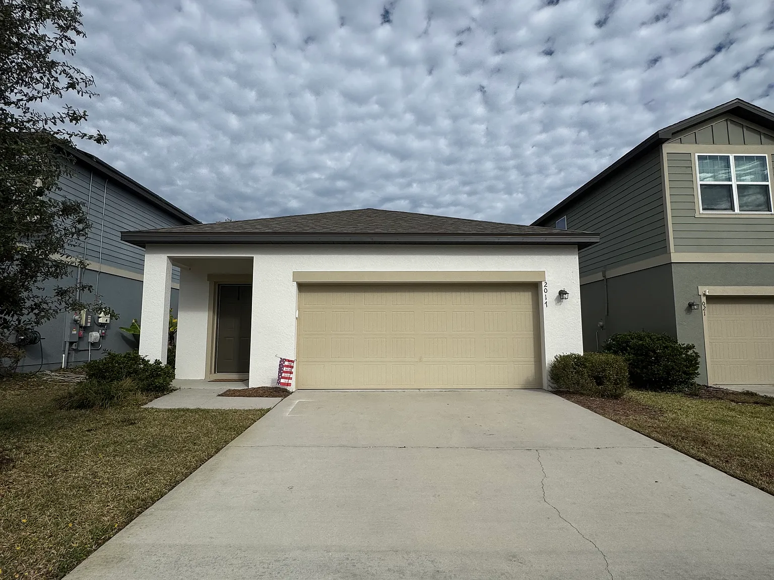 3 bed, 1330 sqft, $2,600 — Photo 1