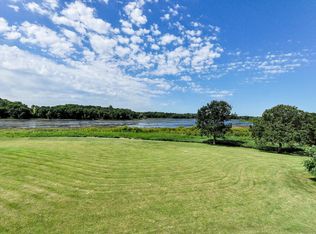 8325 Ox Yoke Cir, Maple Plain, MN 55359