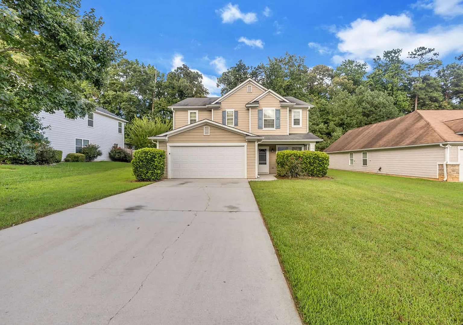 Price Drop 3 Bedroom 2.5 Bath South Fulton Home!! — Photo 1