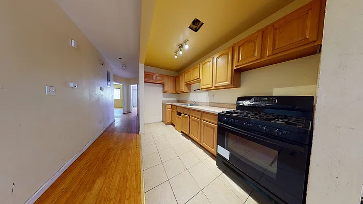 Sold by Remax Edge | media 15