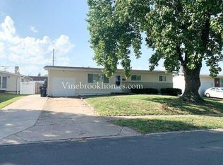 2085 Rivoli Pl, Florissant, MO 63031