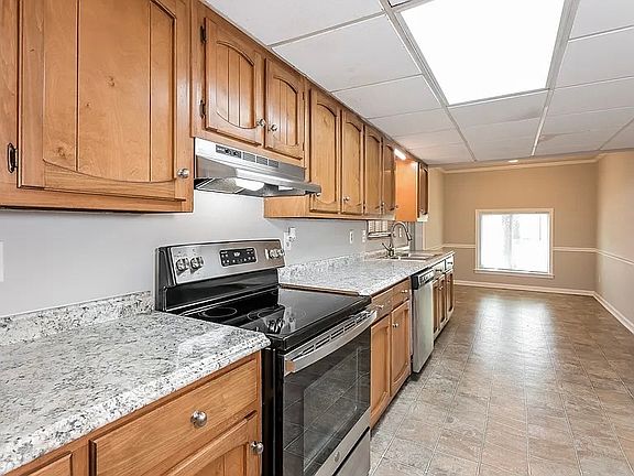3rd image of 5748 Wood Lake Ct #7B