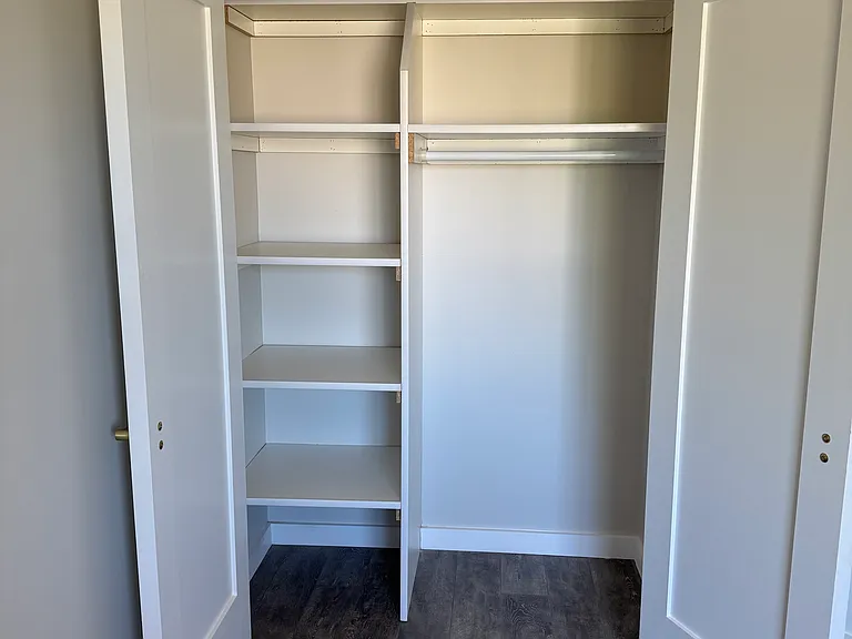 661 W Broadway #3 — Photo 7
