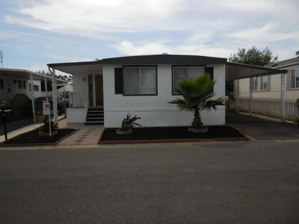 221 W Herndon Ave Spc 178, Pinedale, CA 93650
