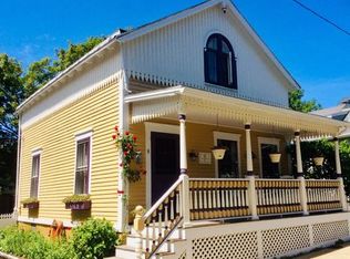 8 Appleby St, Newport, RI 02840
