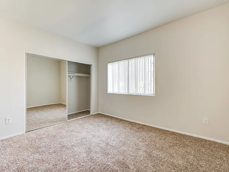 16640 Devonshire St — Photo 8