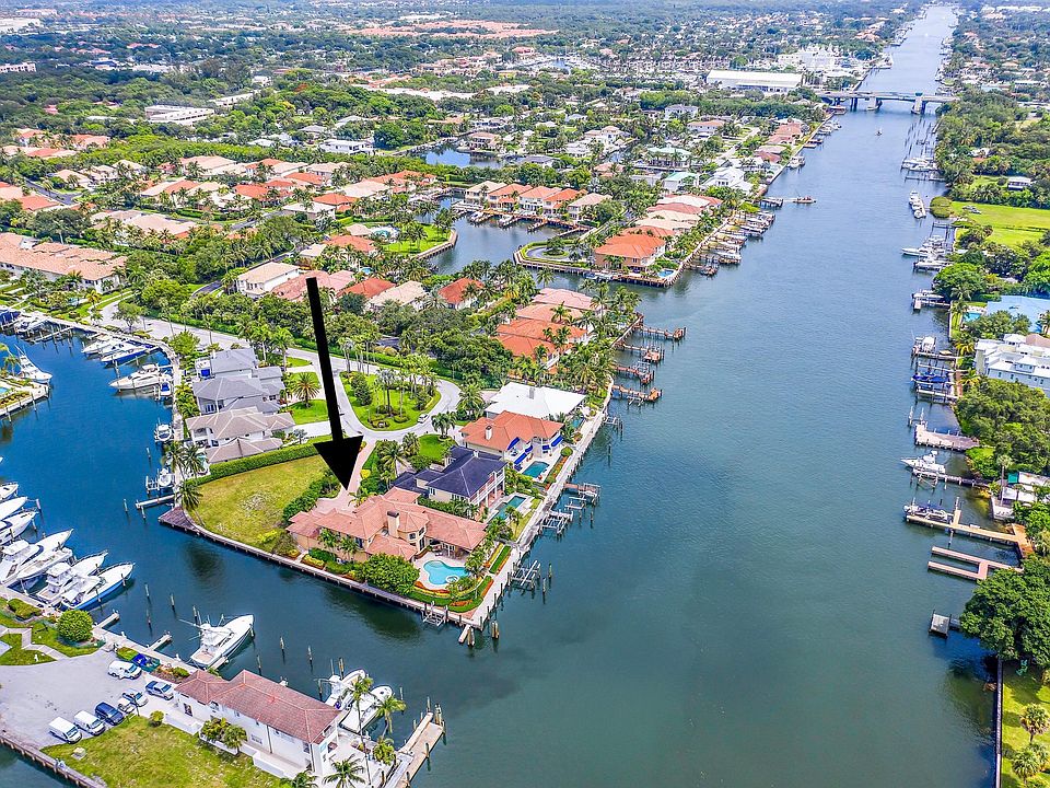 1st image of 713 Harbour Point Dr